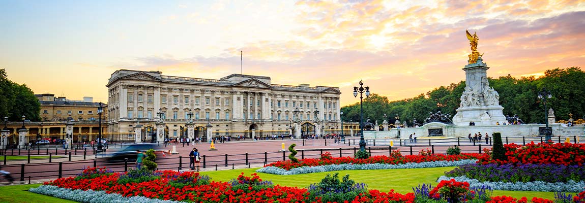 You can now visit Queen's Buckingham Palace gardens unattended, London -  Times of India Travel