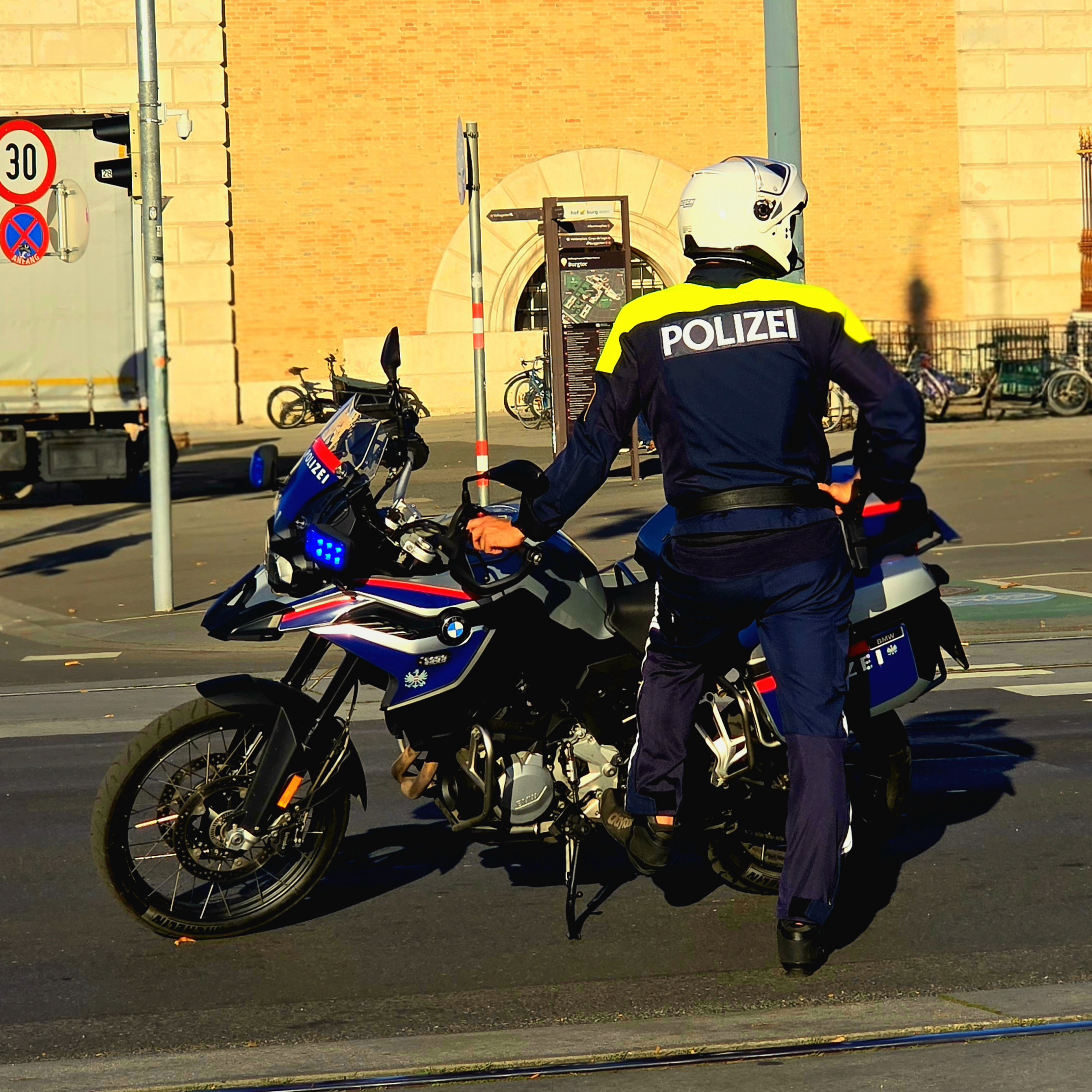 (C) Copyright Sicherheit-Zeitung AT