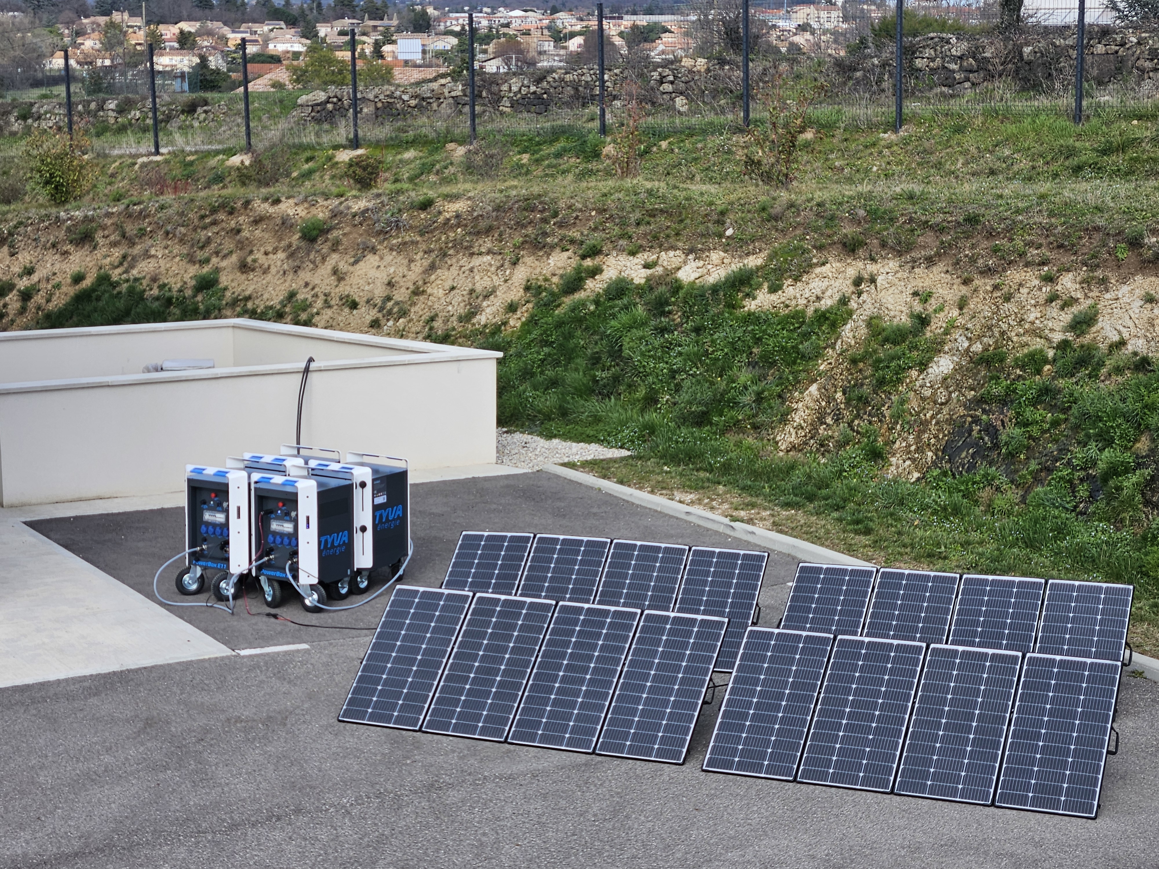 E11 with solar panels