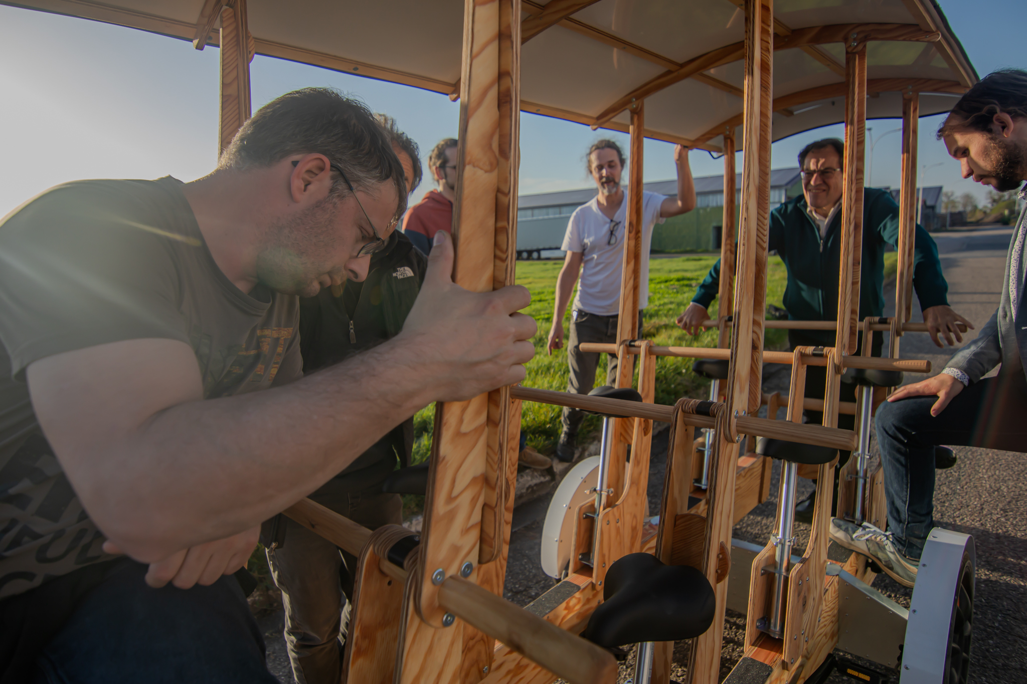 Brainstorming with the Woodybus start'up for upgrading their vehicule