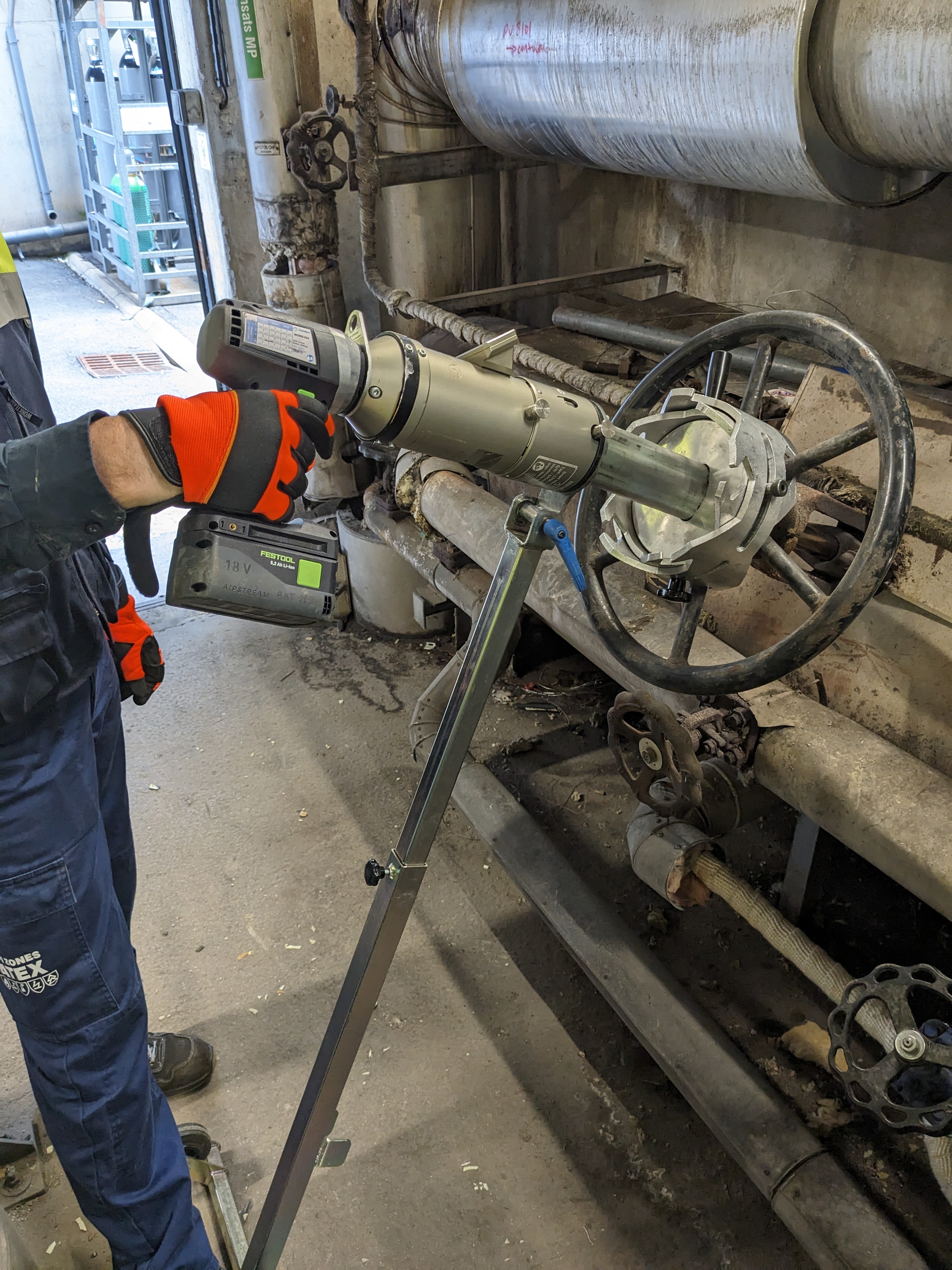 no modification of your valve, Plug & Play !