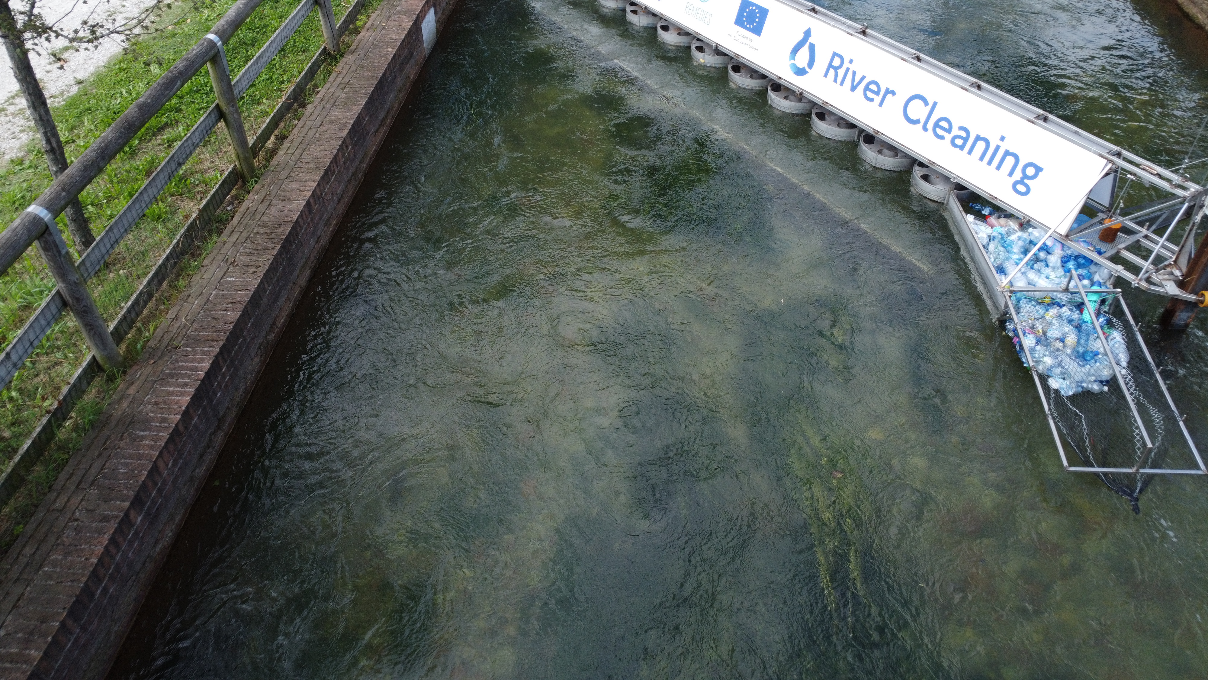 Top view of the River Cleaning barrier