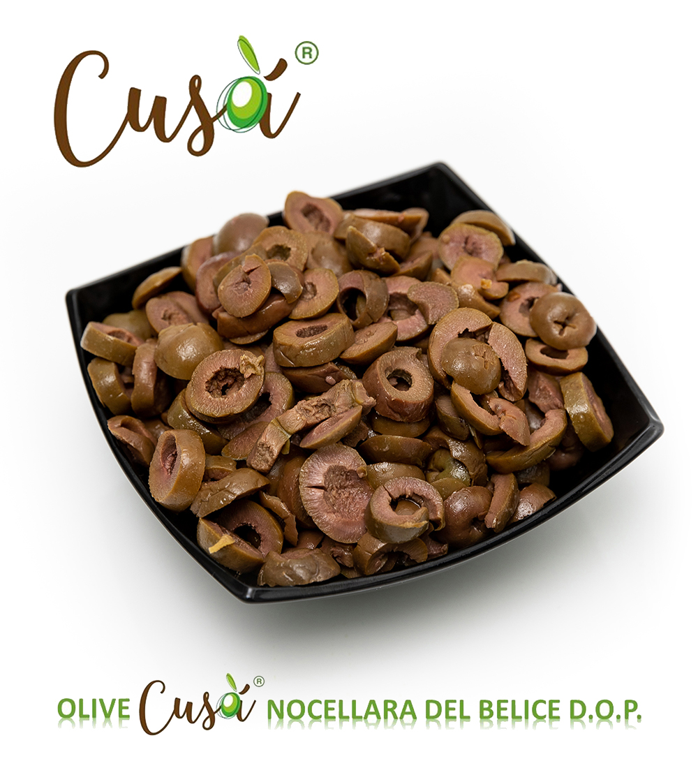 sliced black olives at natural