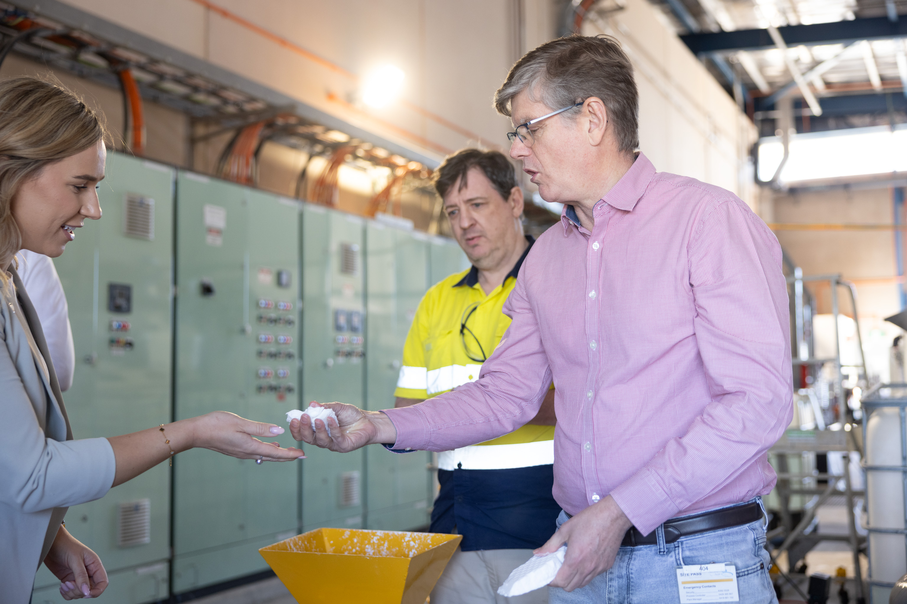 Magnesium hydroxide powder