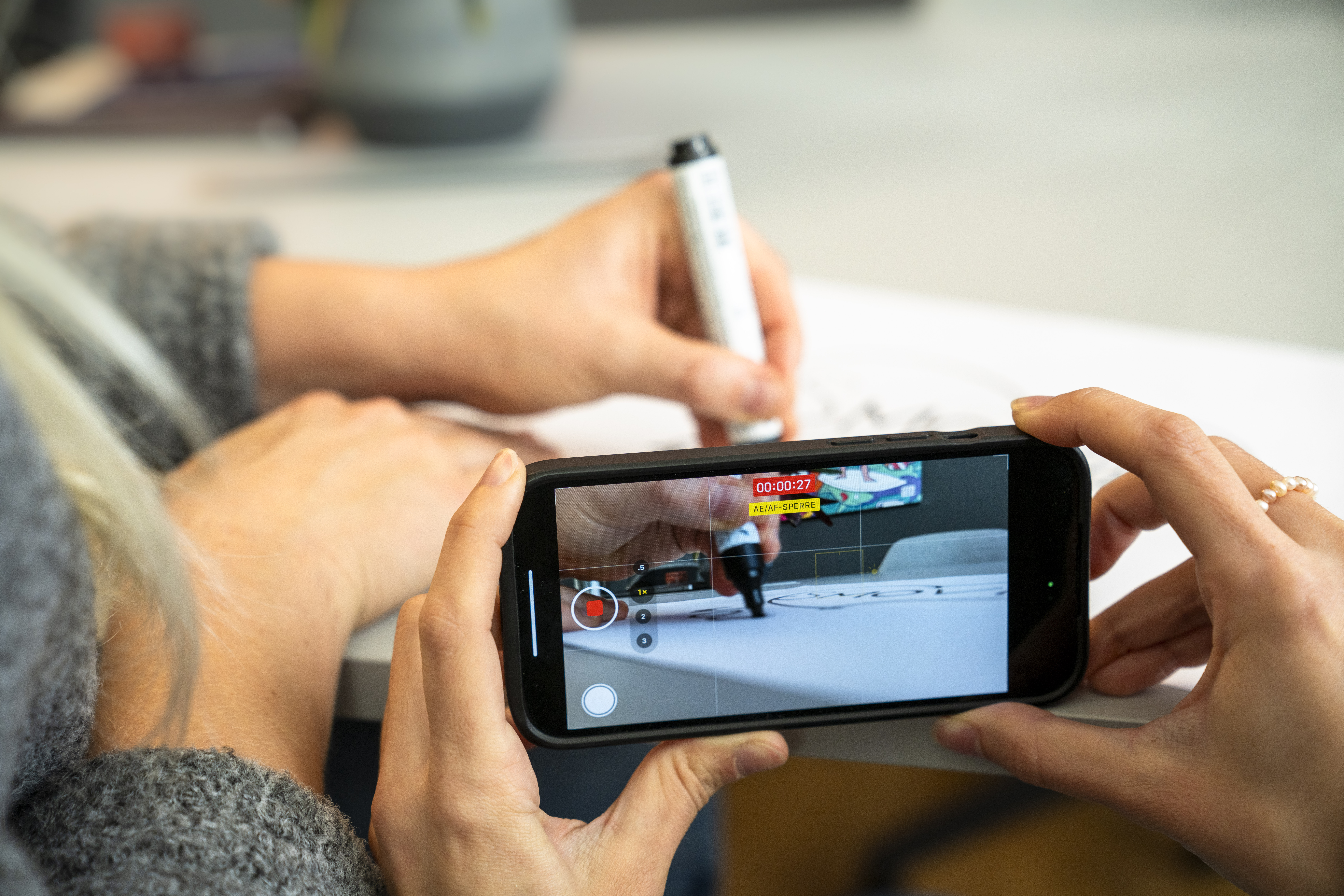 Filmen, schneiden & posten mit deinem Smartphone