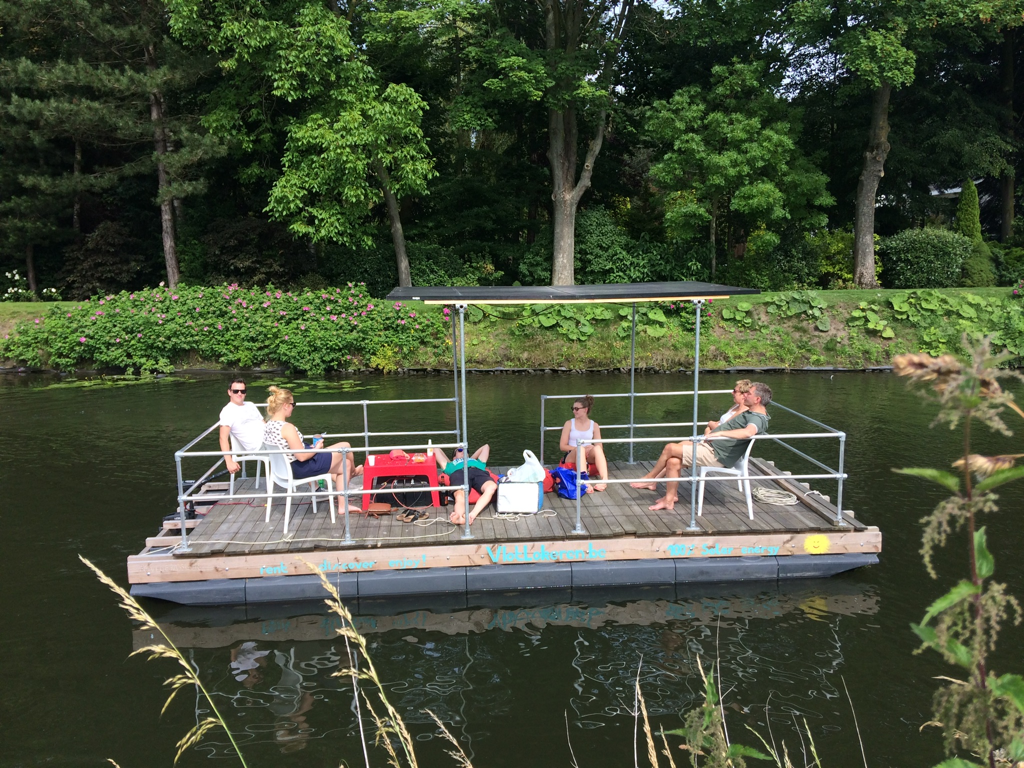 recreational sailing on own solar energy