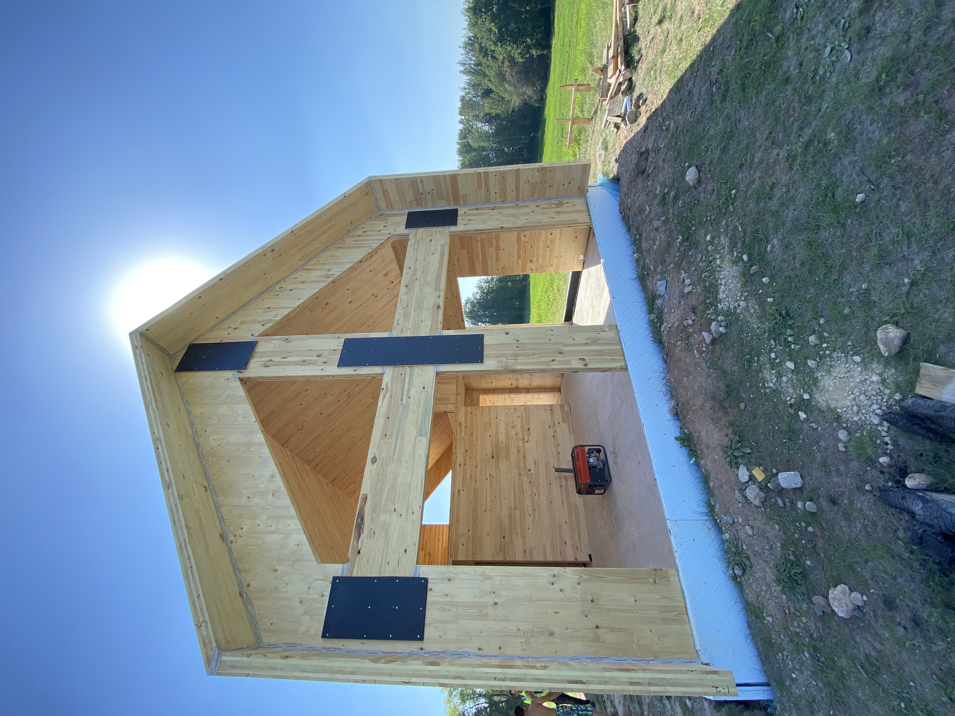 CLT wall, roof and ceiling panels