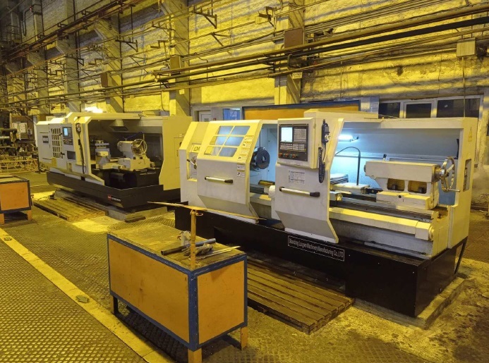 Turning lathes 03.jpg