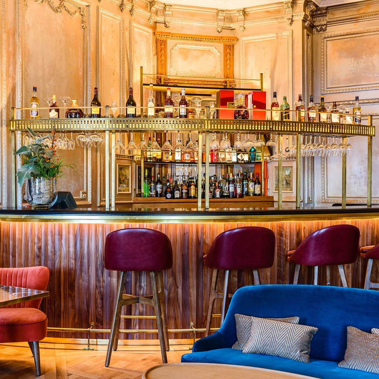 Ritz-Carlton Cocktail Lounge, Geneva