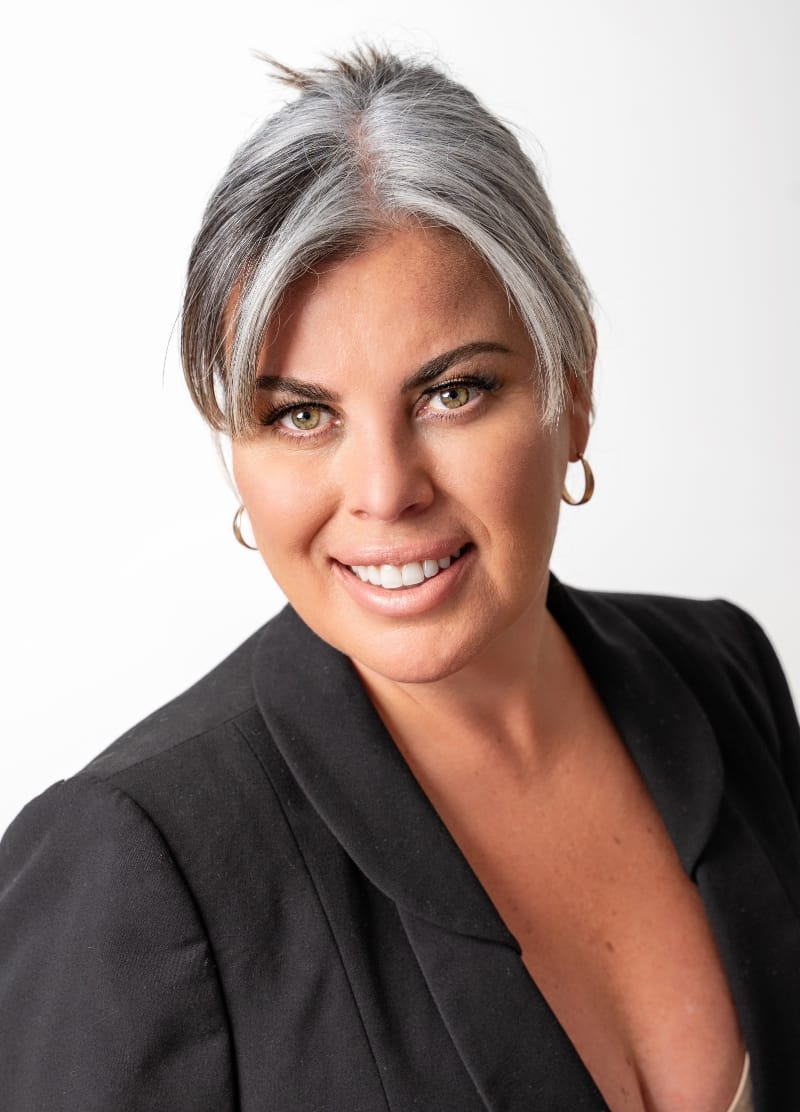 Antonella Holmes Real Estate. - Royal LePage Team Realty logo