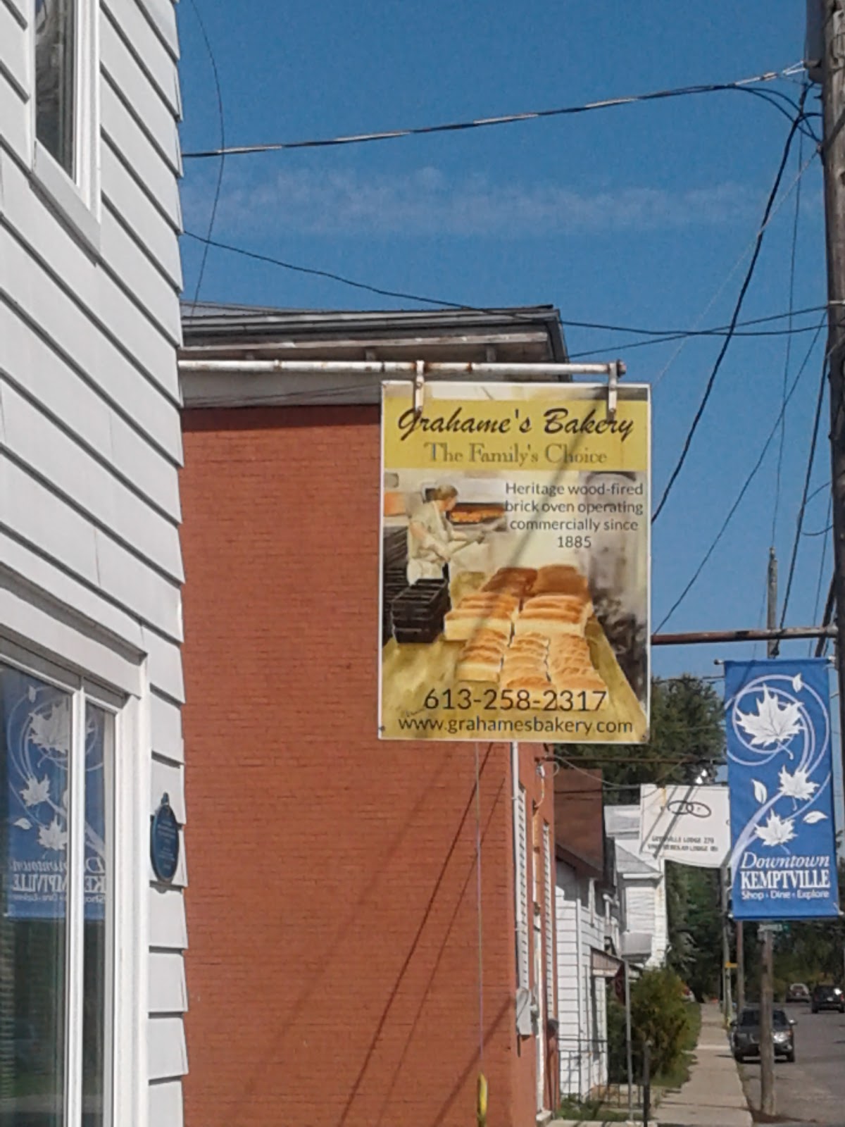 Grahame's Bakery logo
