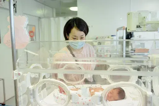 妊娠高血圧症候群から帝王切開 Nicu 新生児集中治療室 入院から退院までの26日間のこと