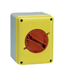 CAM-SZ Selector rotativ cu maner rosu si capac galben, pvc, pentru montaj pe perete - IP65 2X16A