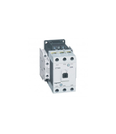 Contactor tripolar CTX³ 65 - 50 A - 24 V~ - 2 NO + 2 NC - screw terminals