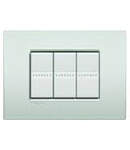 Placa ornament 3 module, alb perlat, living light, BTICINO