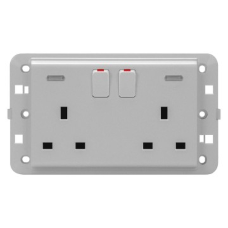 TWIN SWITCHED SOCKET-OUTLET - Standard englez - 2P+E 13 A - BACKLIT - TITANIUM - CProiector HORUS