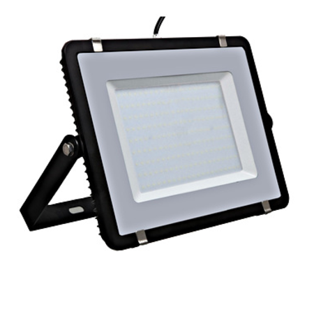 LED Floodlight 200W 16000lm 6400K 220-240V IP65 100° black