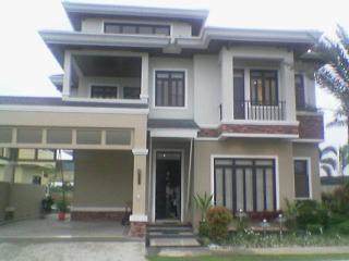 FOR SALE: House Laguna