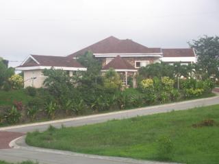 FOR SALE: House Tagaytay 7