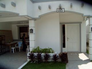 Entrance - Model hse 1