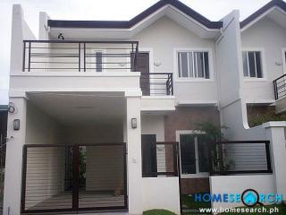 FOR SALE: House Manila Metropolitan Area > Las Pinas