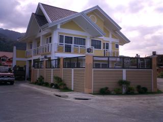 FOR SALE: House Laguna