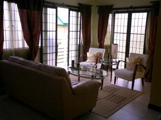 FOR SALE: House Laguna 3