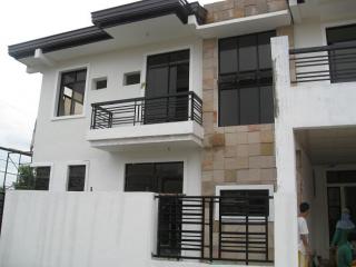 FOR SALE: Apartment / Condo / Townhouse Rizal > Antipolo 2