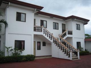 FOR SALE: Apartment / Condo / Townhouse Batangas > Batangas City 1