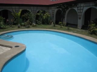 FOR SALE: Apartment / Condo / Townhouse Batangas > Batangas City 2