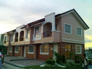 FOR SALE: Apartment / Condo / Townhouse Cavite > Imus 1