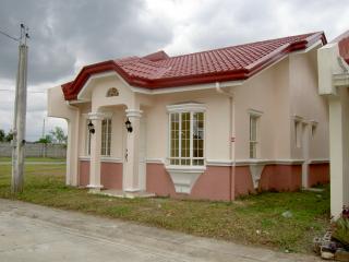 FOR SALE: House Cavite > Imus 1