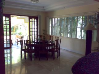 FOR SALE: House Manila Metropolitan Area > Alabang 2