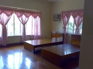 FOR SALE: House Manila Metropolitan Area > Alabang 6