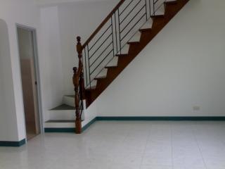 FOR SALE: Apartment / Condo / Townhouse Rizal > Other areas 4