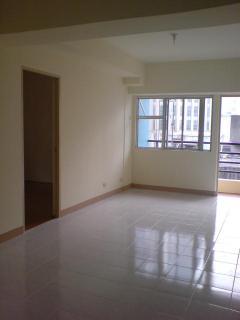 FOR SALE: Apartment / Condo / Townhouse Manila Metropolitan Area > Makati 2