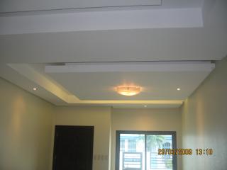 Living Area Ceiling with Free Light