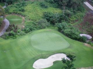 view overlooking the 18th green