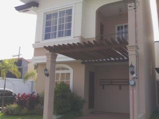 FOR SALE: House Manila Metropolitan Area > Marikina 6