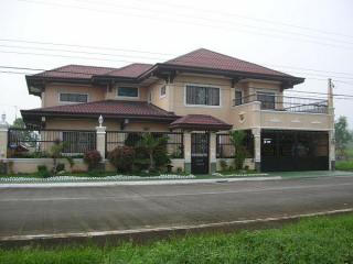 Metrogate Angeles City, Pampanga. House For Sale