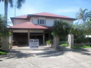 FOR SALE: House Manila Metropolitan Area > Alabang