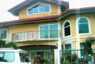 FOR SALE: House Tagaytay 1