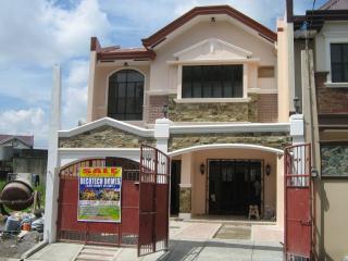 FOR SALE: House Manila Metropolitan Area > Las Pinas