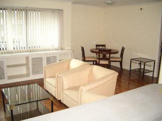 FOR RENT / LEASE: Apartment / Condo / Townhouse Manila Metropolitan Area > Makati