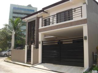 FOR SALE: House Manila Metropolitan Area > Quezon 1