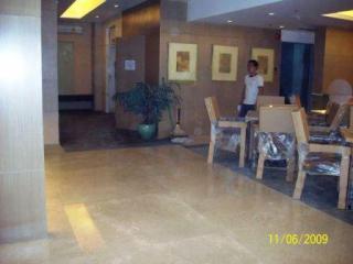 Millennia Tower - 1br - lobby