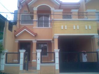 FOR SALE: House Manila Metropolitan Area > Las Pinas