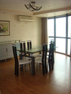 FOR RENT / LEASE: Apartment / Condo / Townhouse Manila Metropolitan Area > Makati 1