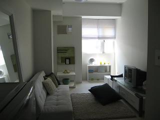 4 bedrooms unit in University Tower  malate