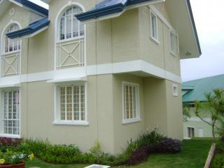 FOR SALE: House Laguna > Sta Rosa